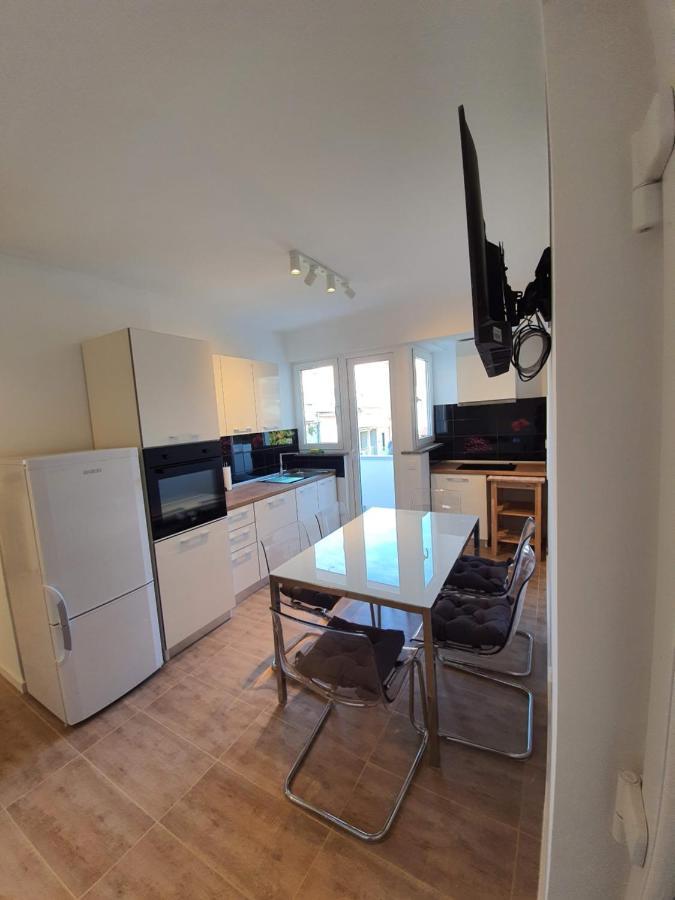 Apartment Gordon Mali Losinj Exterior photo