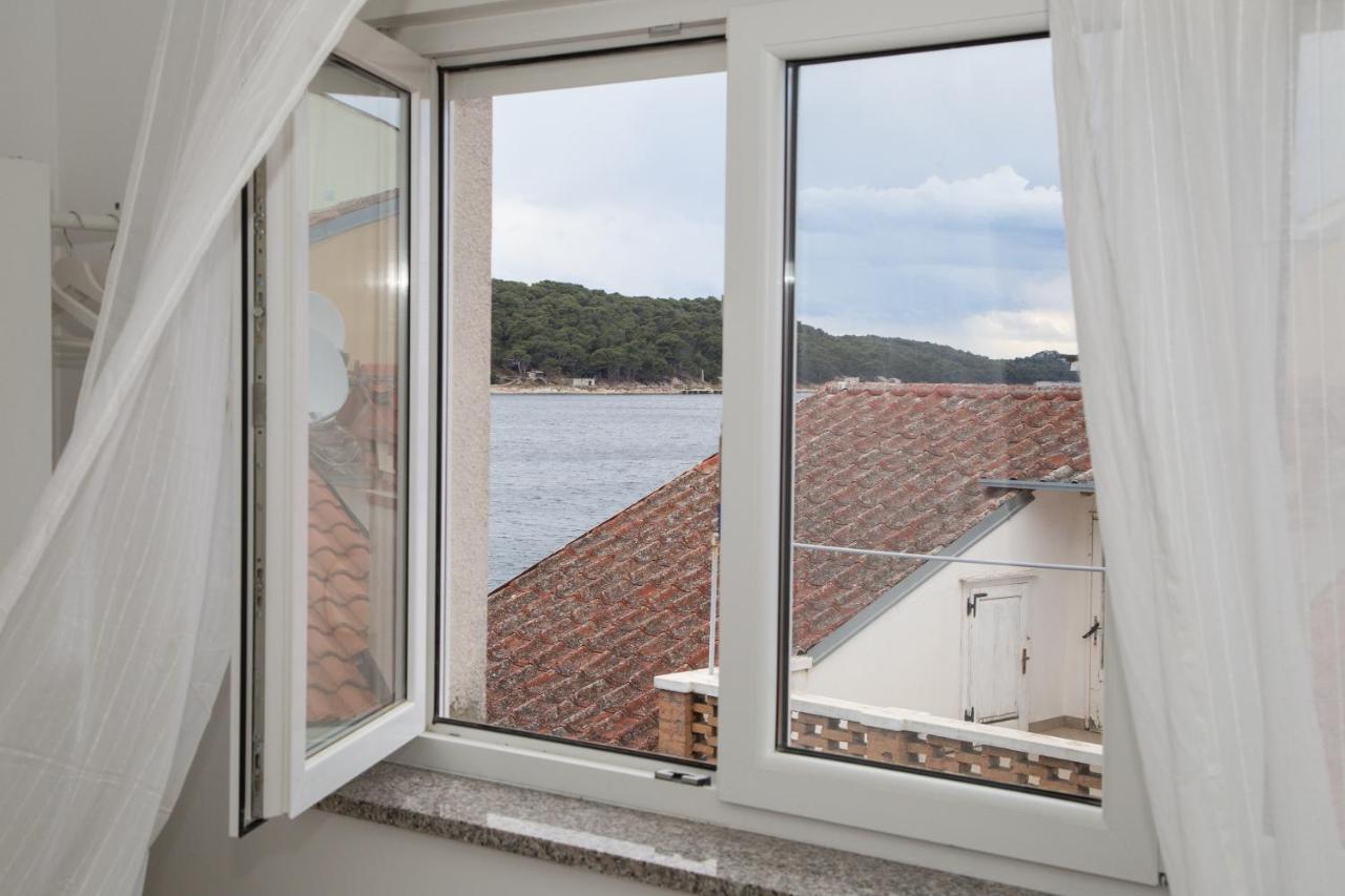 Apartment Gordon Mali Losinj Exterior photo